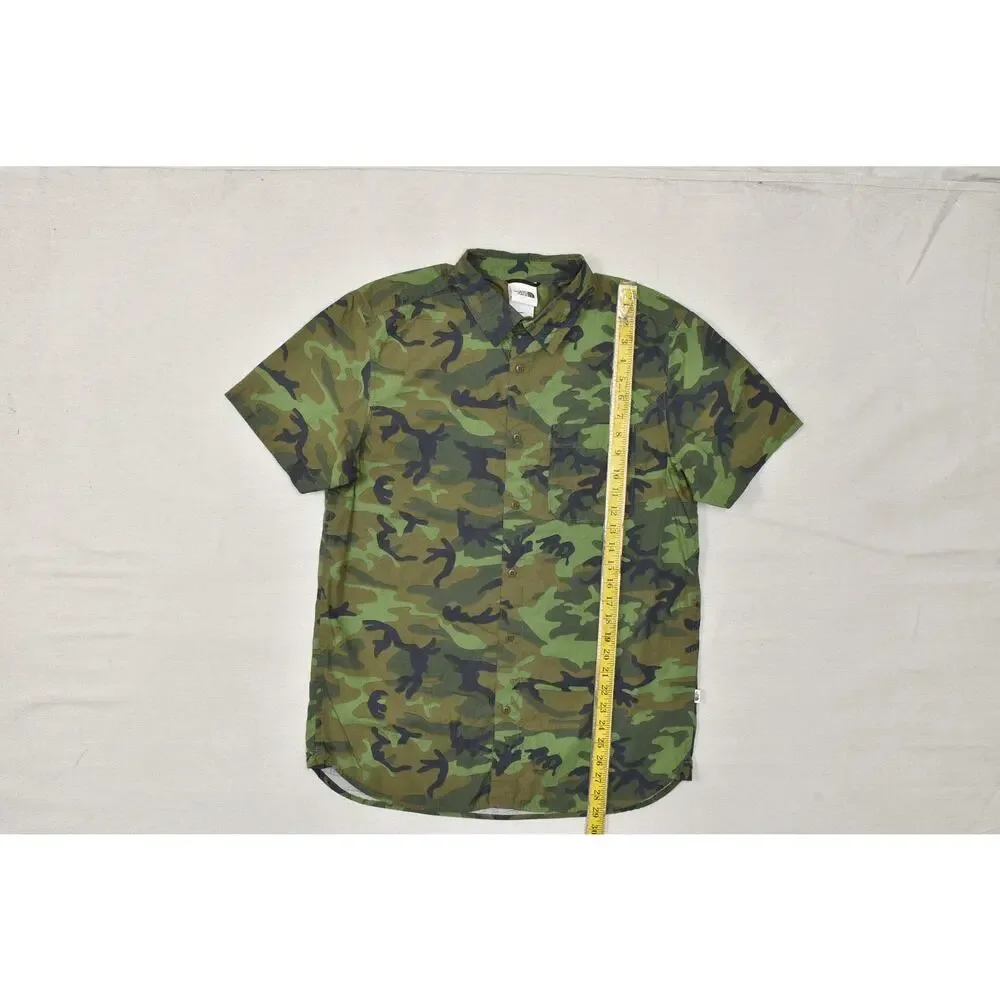 The North Face Men's Large L Camo Print Short Sleeve Button Down Shirt 100% Cott